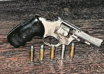 Vigia noturno é preso com revólver calibre 38 no bairro Novo Estrela, em Castanhal